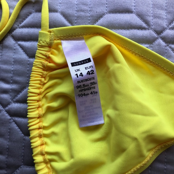 NWOT Lemon Triangle String Bikini Top - Picture 6 of 7